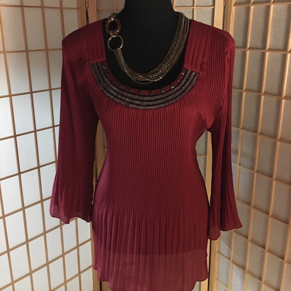 Nikola - Top wine/color embellished neckline.